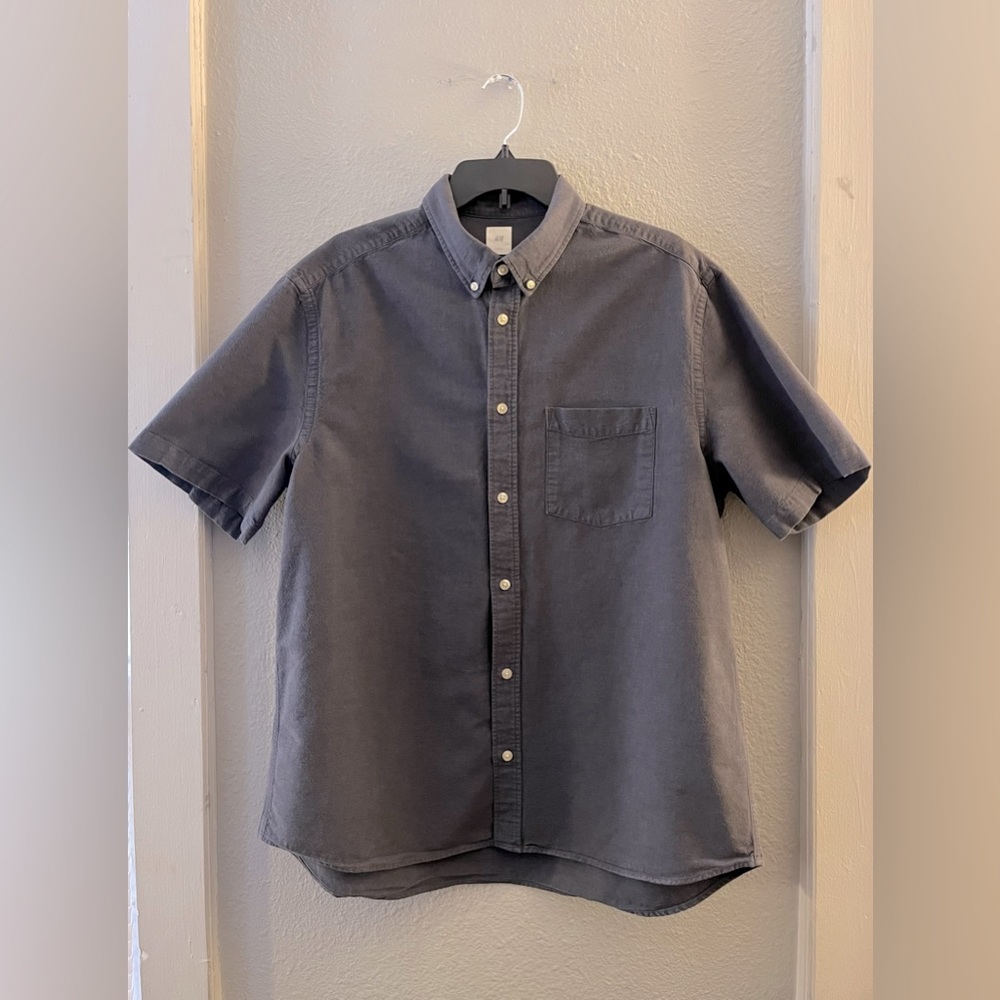 H&M Short Sleeve Button Up Shirt XL - Bluish Gray